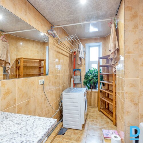 Trīsistabu dzīvoklis Birznieka Upīša ielā 26