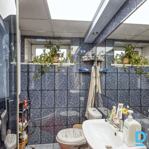 Trīsistabu dzīvoklis Birznieka Upīša ielā 26