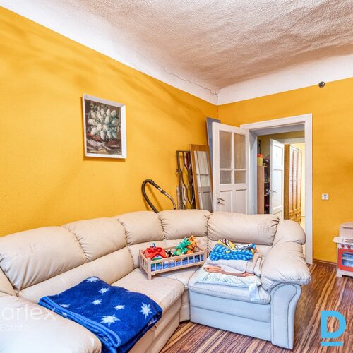 Trīsistabu dzīvoklis Birznieka Upīša ielā 26