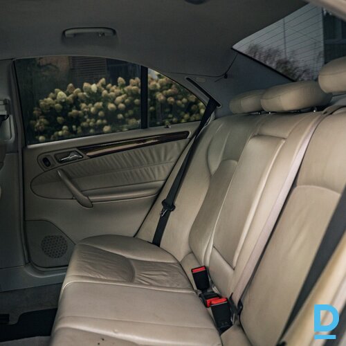 Pārdod Mercedes-Benz C200 2.0b/g, 2000