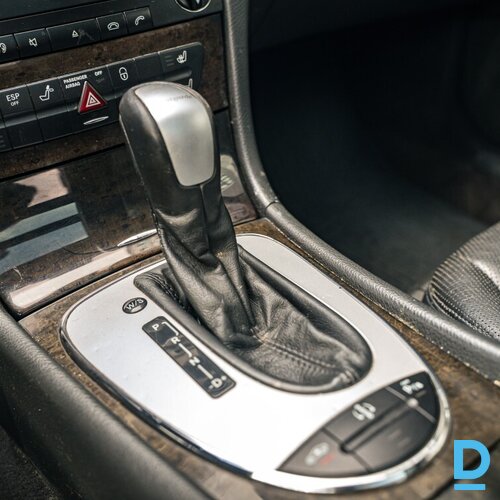 Pārdod Mercedes-Benz E320, 3.2d, Avangard, 2003 Pārdod Mercedes-Benz E320, 3.2d, Avangard, 2003