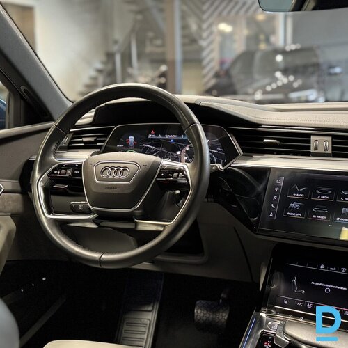 Pārdod Audi e-tron 55, 2018