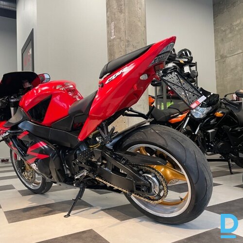 Pārdod Honda Cbr900RR motociklu, 954 cm³, 2002 Pārdod Honda Cbr900RR motociklu, 954 cm³, 2002