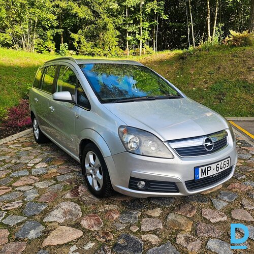 Pārdod Opel Zafira, OPC