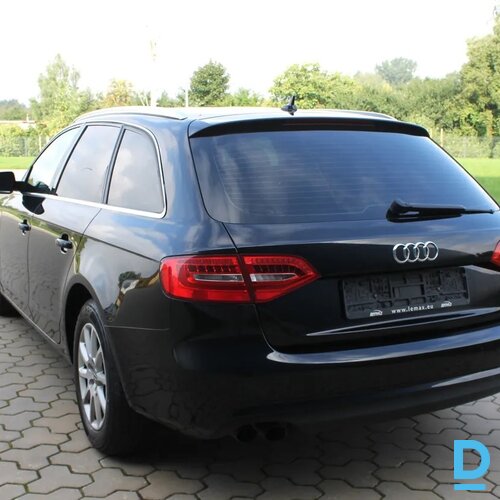 Pārdod Audi A4 2.0D, Facelift, 2012