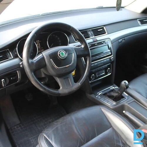 Pārdod Skoda Superb 2.0d, 2009