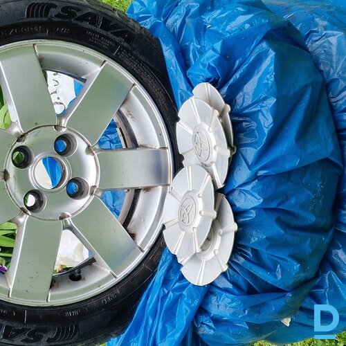 Pārdod R15 lietos diskus