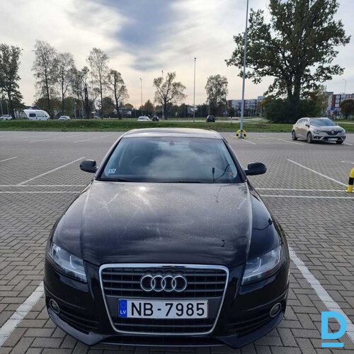 Pārdod Audi A4, 2011