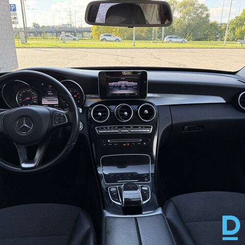 Pārdod Mercedes-Benz C160 1.6i, 2015