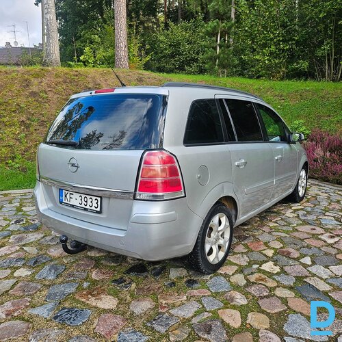 Pērk Opel Zafira OPC