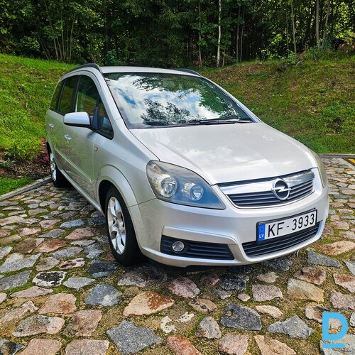 Pērk Opel Zafira OPC