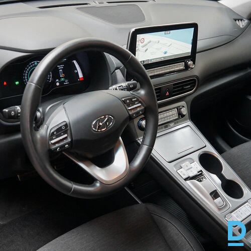 Pārdod Hyundai Kona 64 kWh, 2021