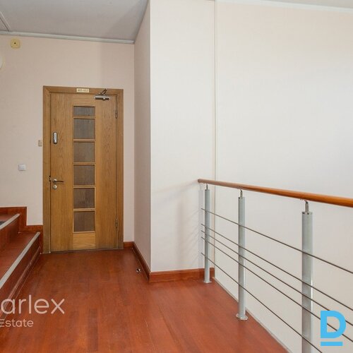 Mansarda birojs pēc kapitālā remonts pie Andrejostas