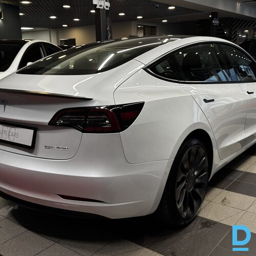 Pārdod Tesla Model 3 Performance Long Range, Dual Motor, 2021 Pārdod Tesla Model 3 Performance Long Range, Dual Motor, 2021