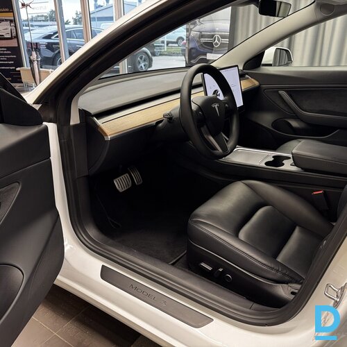 Pārdod Tesla Model 3 Performance Long Range, Dual Motor, 2021 Pārdod Tesla Model 3 Performance Long Range, Dual Motor, 2021