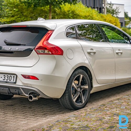 Pārdod Volvo V40, 2.0d, R-Design, 2014