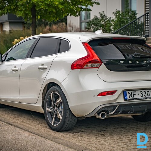 Pārdod Volvo V40, 2.0d, R-Design, 2014