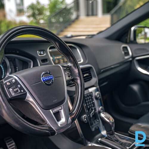 Pārdod Volvo V40, 2.0d, R-Design, 2014
