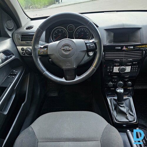 Pārdod Opel Astra, 111Edition