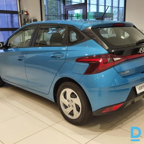 Pārdod Hyundai i20 1.2b, 2020