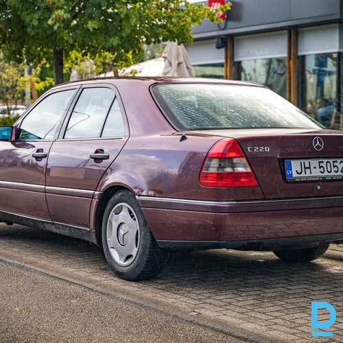 Pārdod Mercedes-Benz C220d, 1996 Pārdod Mercedes-Benz C220d, 1996