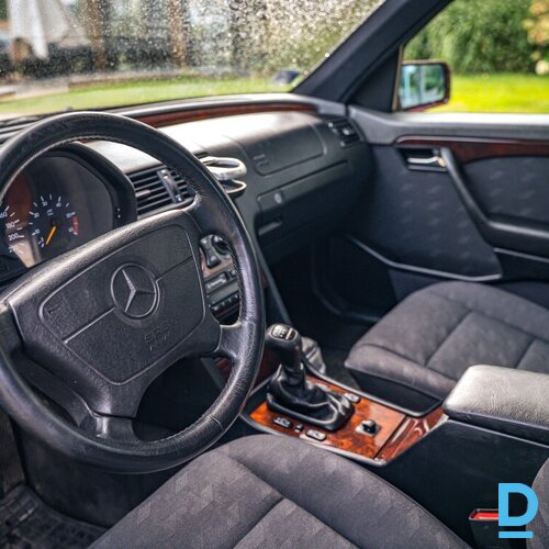 Pārdod Mercedes-Benz C220d, 1996 Pārdod Mercedes-Benz C220d, 1996