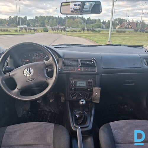Piedāvā Volkswagen  Golf 4 Variant noma
