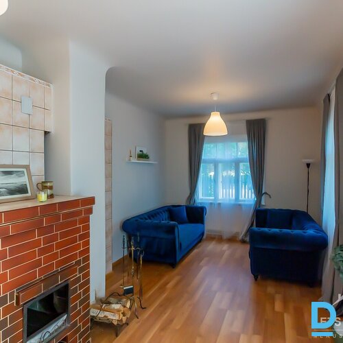 78.4 m² māja, 72.4 m² pirts, 152.6 m² saimniecības ēka, 1769 m² zeme, Lāčplēša iela 17, Līvāni, Līvānu novads, Latvija.
