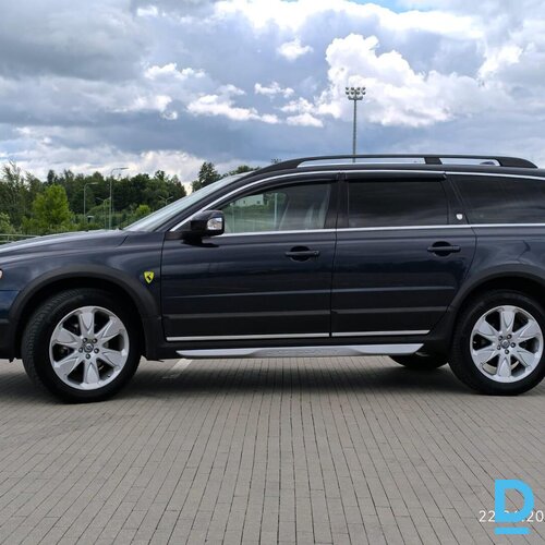 Pārdod Volvo XC70, 2010