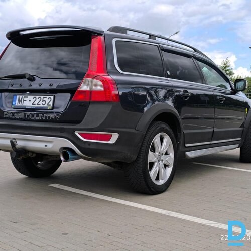 Pārdod Volvo XC70, 2010
