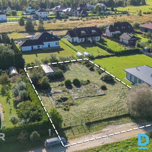 Pārdošanā 1825 m² zemes gabals privātai apbūvei mierīgajā Katlakalnā, Melnezera 