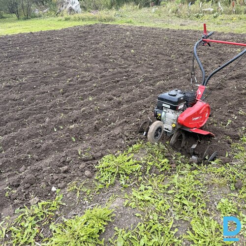 Mazdārziņa frēzēšana ar rokas frēzi un zāles pļaušana Saldū un apkārtnē