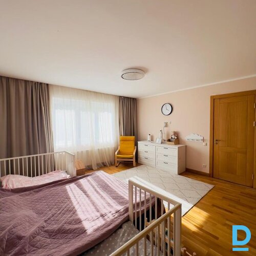 Pārdod mājas Zemeņu iela 7d
