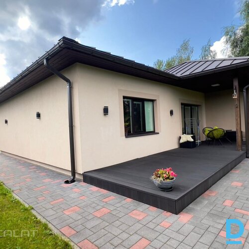 Pārdod mājas Zemeņu iela 7d