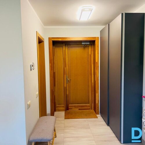 Pārdod mājas Zemeņu iela 7d