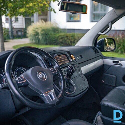 Pārdod Volkswagen Multivan 2.0d, 2015