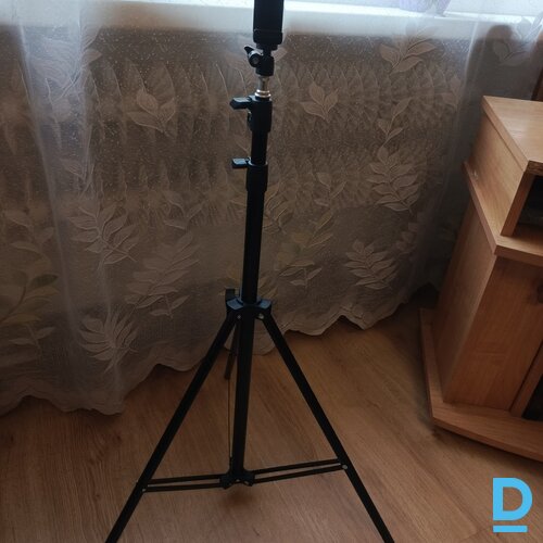 Pārdod Foto statīvi