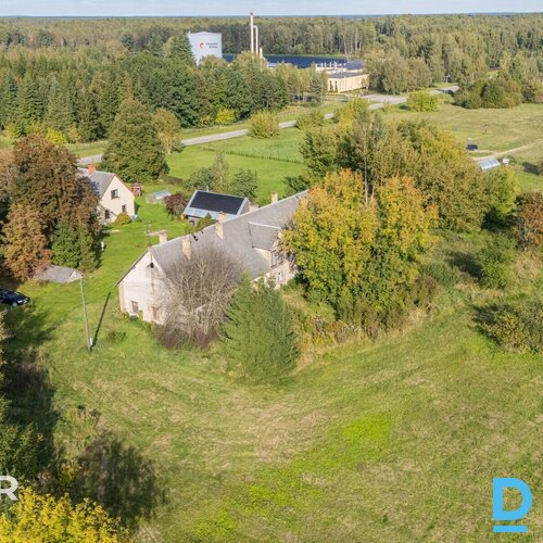 Pārdošanā perspektīvs zemes īpašums Salaspilī ar iespēju sadalīt vairākos apbūve