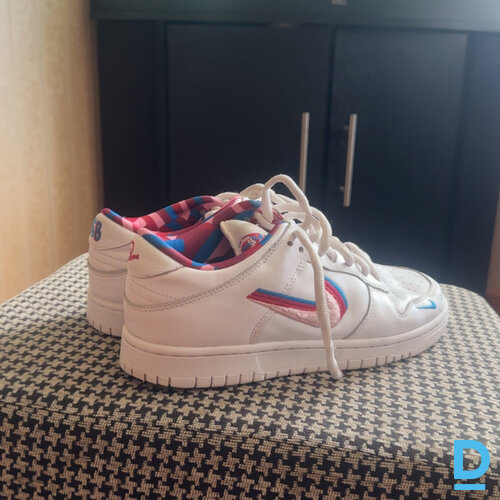 Nike sb dunk low Parra( rets modelis)