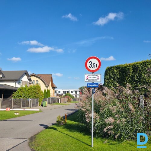 Pārdod māju Mārupes novads, Babītes pagasts, Spilve, Dravnieku iela 26, 274m²