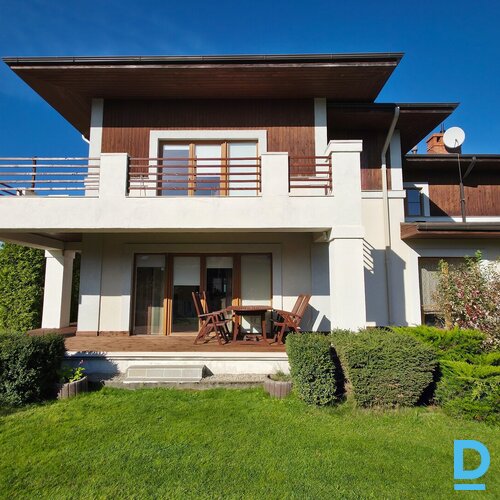 Pārdod māju Mārupes novads, Babītes pagasts, Spilve, Dravnieku iela 26, 274m²