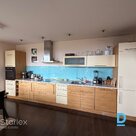 Светлая 3-комнатная квартира в новом проекте в Плявниеках с большой террасой и собственной парковкой! Светлая 3-комнатная квартира в новом проекте в Плявниеках с большой террасой и собственной парковкой!