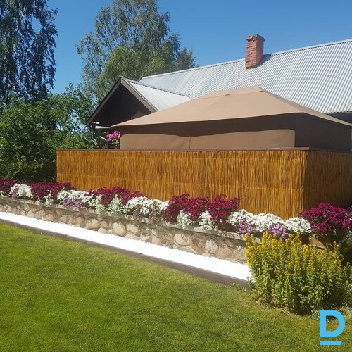 Pārdod Niedru sietu/žogu/paklāju Dārzam un Mājai Pārdod Niedru sietu/žogu/paklāju Dārzam un Mājai