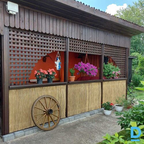 Pārdod Niedru sietu/žogu/paklāju Dārzam un Mājai Pārdod Niedru sietu/žogu/paklāju Dārzam un Mājai