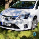 Pārdod Toyota Avensis, 2012