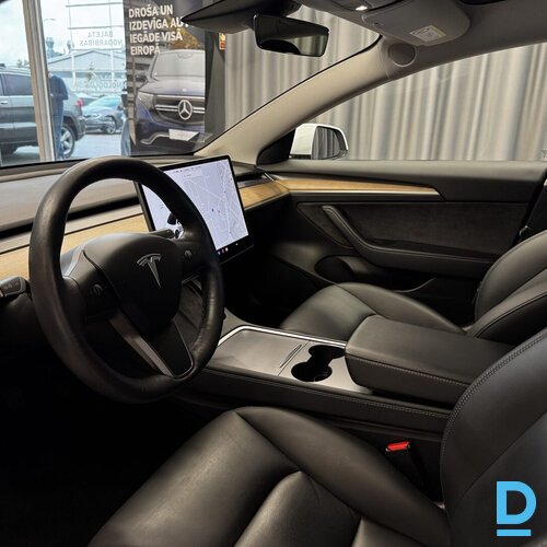 Pārdod Tesla Model 3 Standart Plus, 2021
