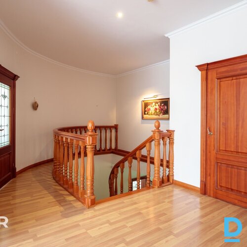 Pārdošanā eleganta savrupmāja ar labiekārtotu, apzaļumotu teritoriju Ventspilī.M Pārdošanā eleganta savrupmāja ar labiekārtotu, apzaļumotu teritoriju Ventspilī.M