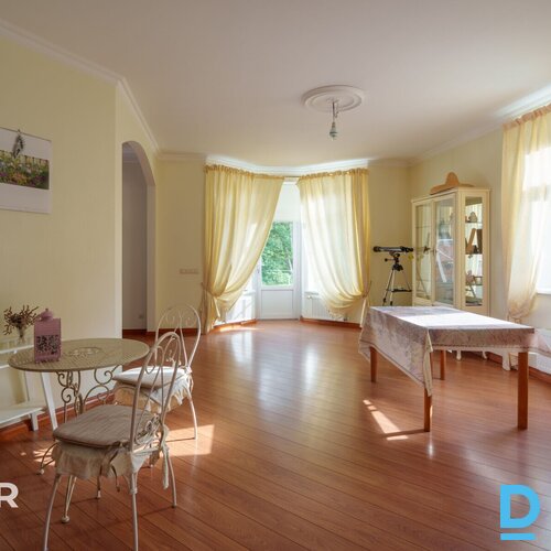 Pārdošanā eleganta savrupmāja ar labiekārtotu, apzaļumotu teritoriju Ventspilī.M Pārdošanā eleganta savrupmāja ar labiekārtotu, apzaļumotu teritoriju Ventspilī.M