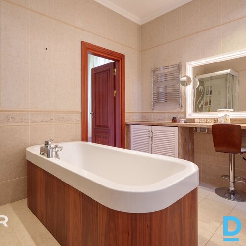 Pārdošanā eleganta savrupmāja ar labiekārtotu, apzaļumotu teritoriju Ventspilī.M Pārdošanā eleganta savrupmāja ar labiekārtotu, apzaļumotu teritoriju Ventspilī.M