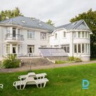 Продаётся элегантный особняк с благоустроенной и озеленённой территорией в Вентс Продаётся элегантный особняк с благоустроенной и озеленённой территорией в Вентс